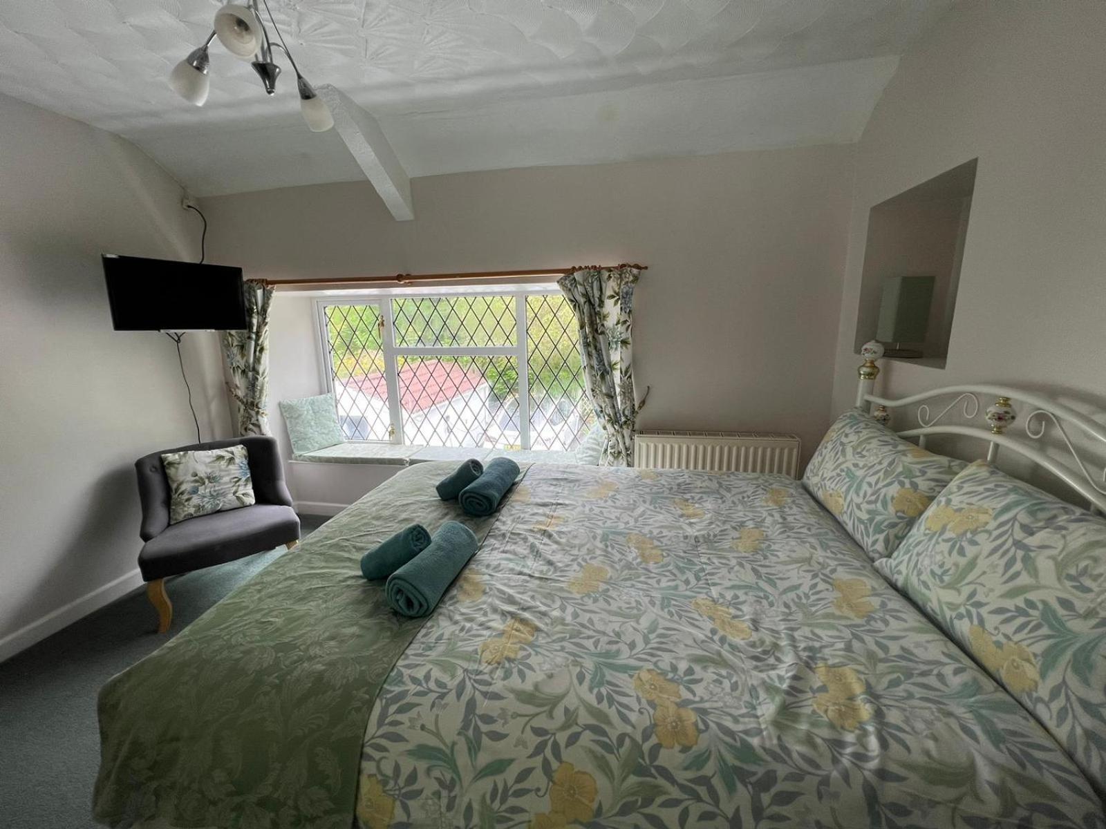 Cwmbach Guest House Neath Phòng bức ảnh