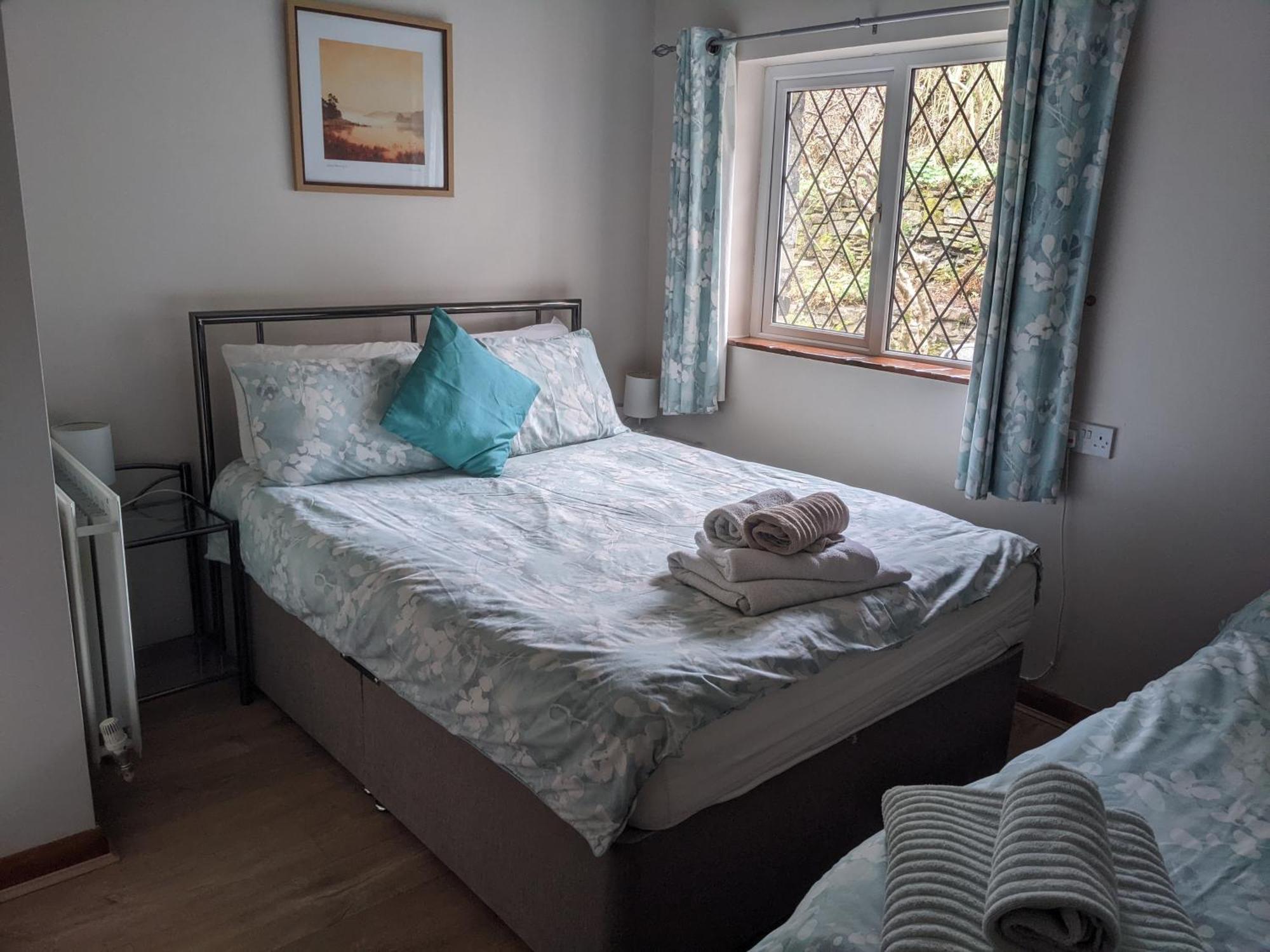 Cwmbach Guest House Neath Phòng bức ảnh