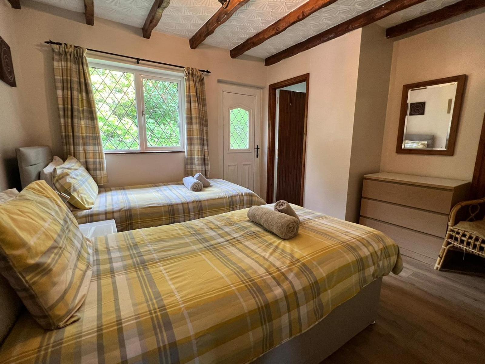 Cwmbach Guest House Neath Ngoại thất bức ảnh